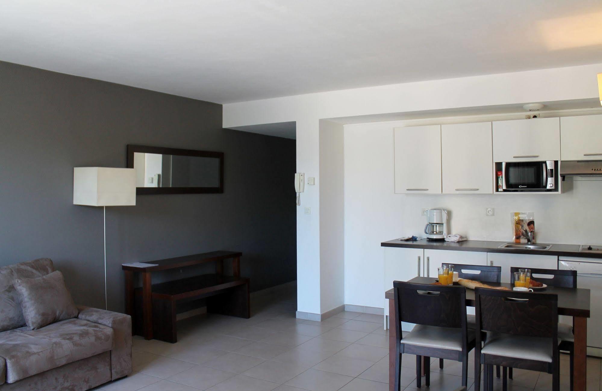 Residence Services Calypso Calanques Plage مارسيليا المظهر الخارجي الصورة